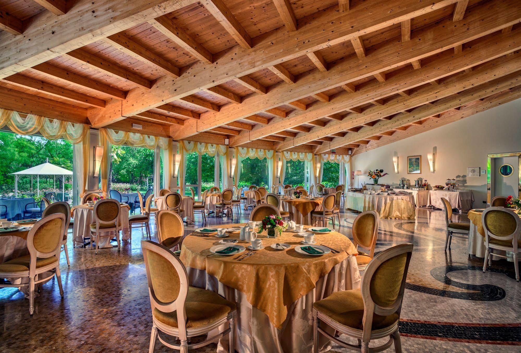Park Hotel Junior Quarto dʼAltino Zewnętrze zdjęcie